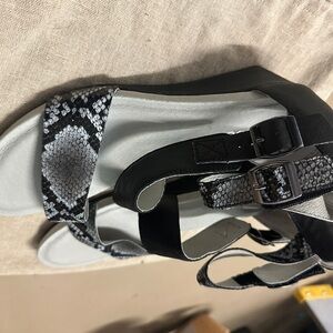 Jambu Black and Gray Sandals (Never worn)